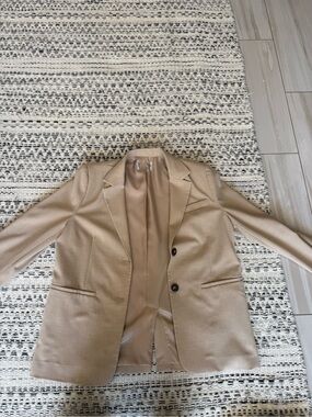 Aritzia Beige Women's Blazer Jacket